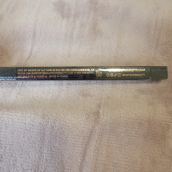 Black Eyeliner - Picture 3 of 5